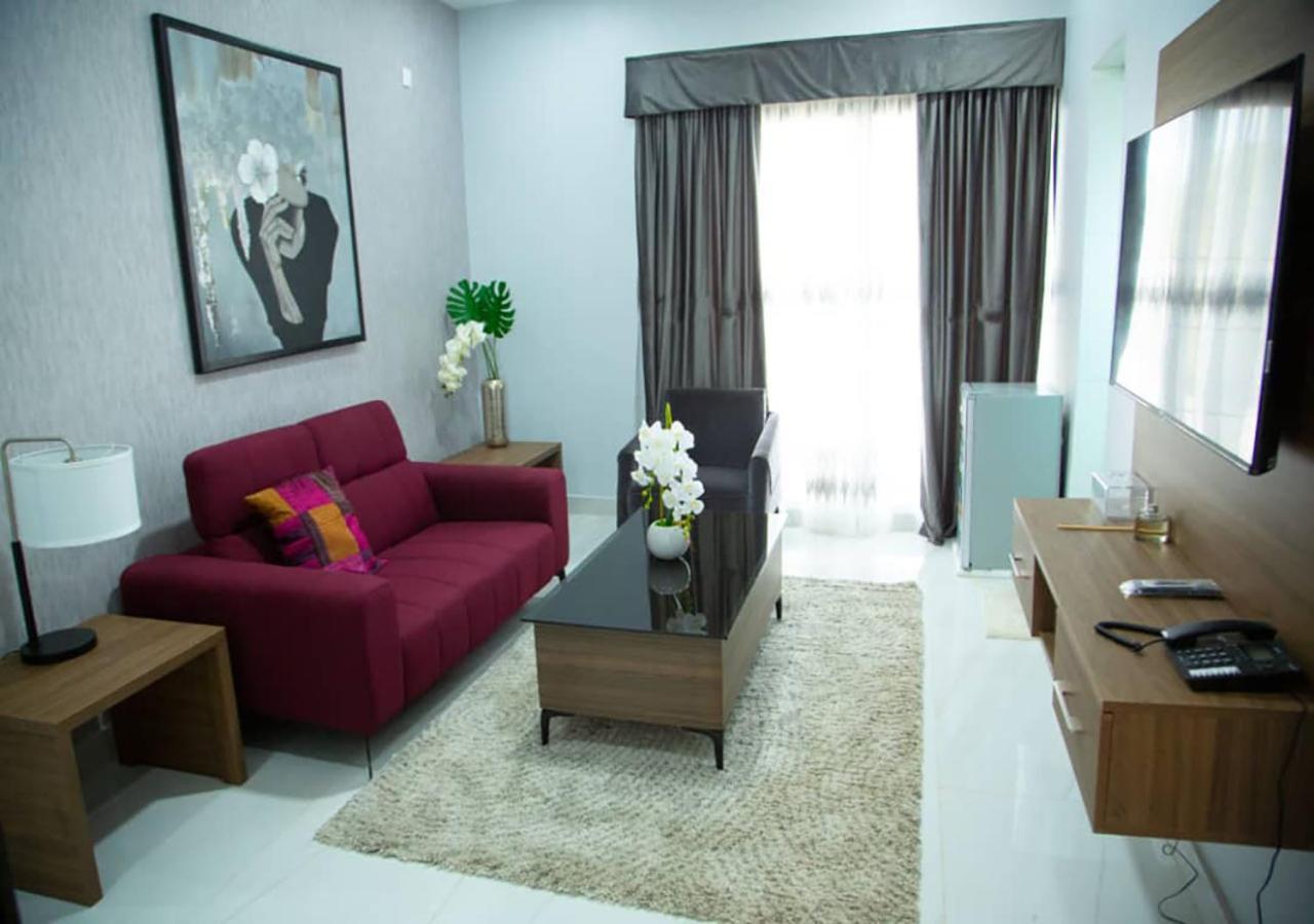 Onyx Hotel Yamoussoukro Exterior photo