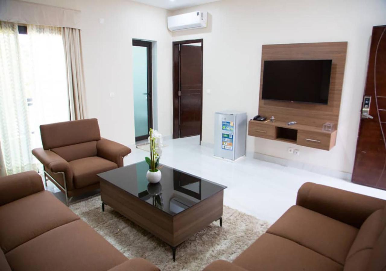 Onyx Hotel Yamoussoukro Exterior photo